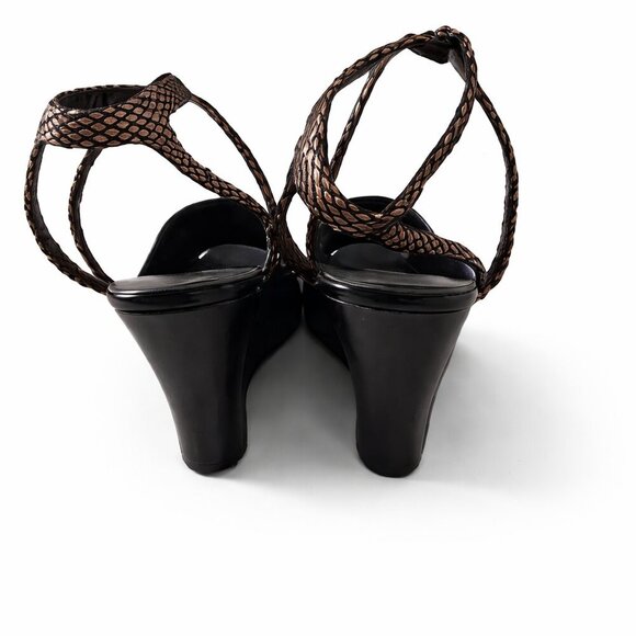 Shoes - Picture 8 of 8